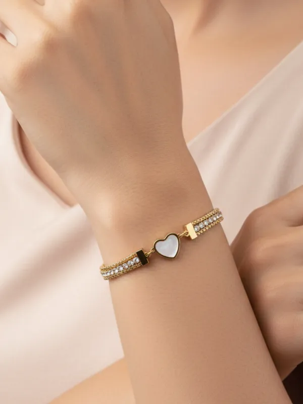 Golden_Stainless_Steel_Modern_Bracelet_For_Woman