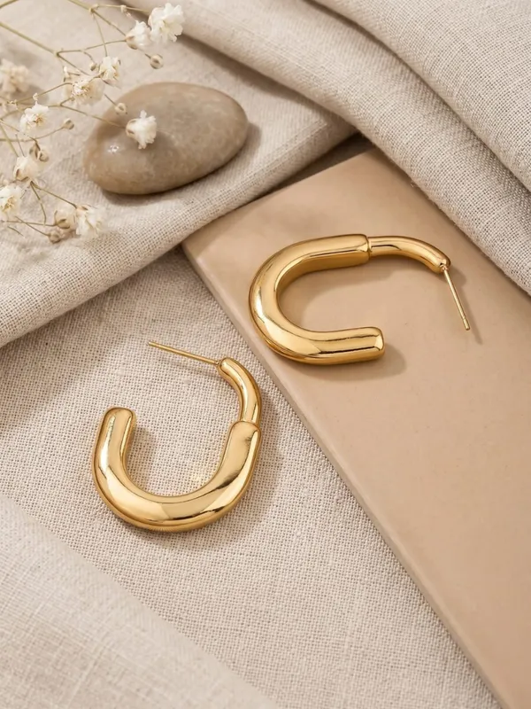 Golden_Stainless_Steel_Modern_Earring_For_Woman