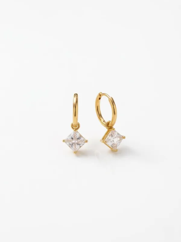 Golden_Stainless_Steel_Modern_Earring_For_Woman