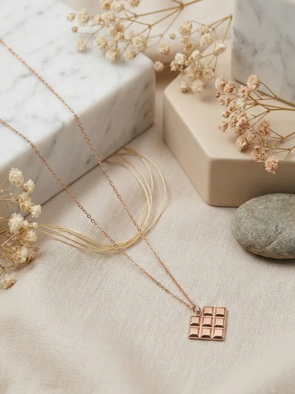 Rose_Golden_Stainless_Steel_Modern_Necklace_For_Woman