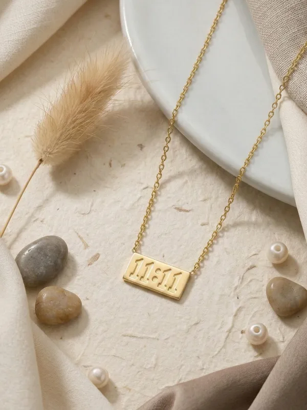 Golden_Stainless_Steel_Modern_Necklace_For_Woman