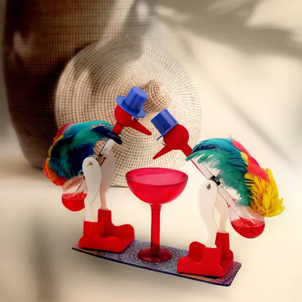 Mango_Pie_Rangoli_Drinking_Bird_Blue_Red_Yellow