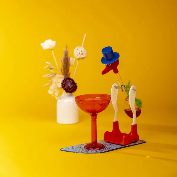 Rangoli_Drinking_Bird_Science_Toy_Classic_Dippy_Bird_Perpetual_Motion_Desk_Showpiece_With_Cup_Pink_Single