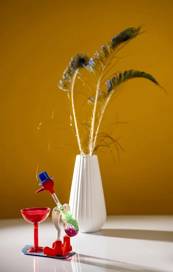 Rangoli_Drinking_Bird_Science_Toy_Classic_Dippy_Bird_Perpetual_Motion_Desk_Showpiece_With_Cup_Pink_Single