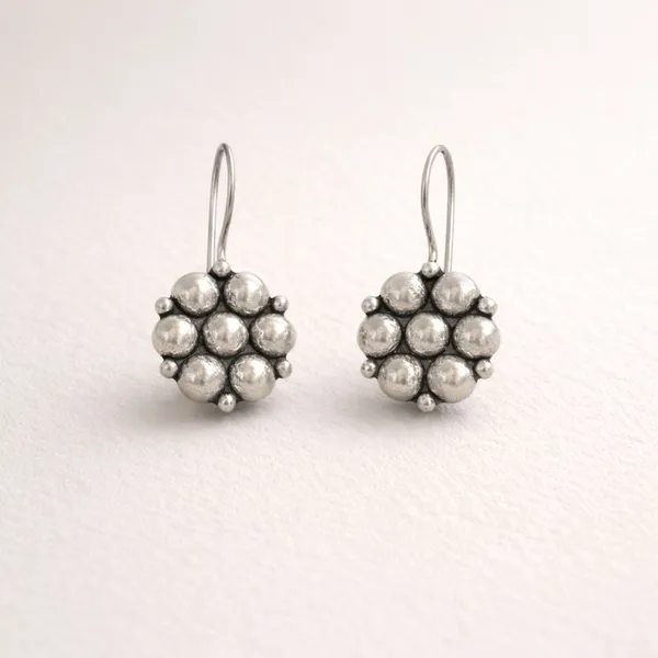 Silver_Brass_Oxidised_Floral_Cluster_Beaded_Drop_Earrings_For_Women