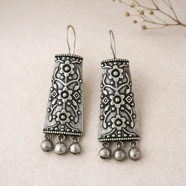Silver_Brass_Oxidised_Tribal_Paisley_Jhumka_Drop_Earrings_For_Women
