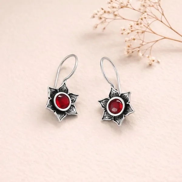 Red_Brass_Oxidised_Floral_Star_Stone_Drop_Earrings_For_Women