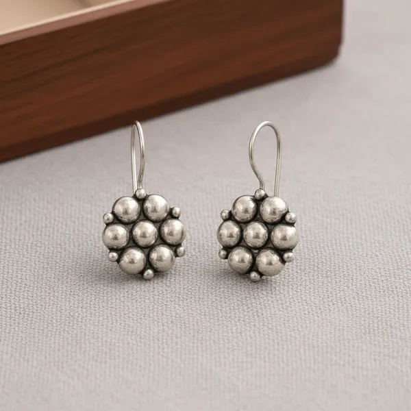 Silver_Brass_Oxidised_Floral_Cluster_Beaded_Drop_Earrings_For_Women