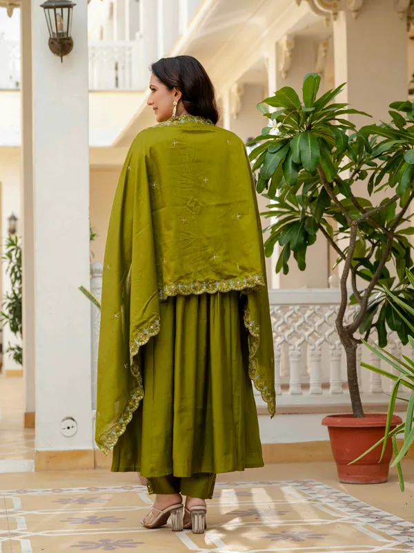 Mahendi_Green_Viscose_Mirror_Work_Kurta_Pant_Set_For_Women