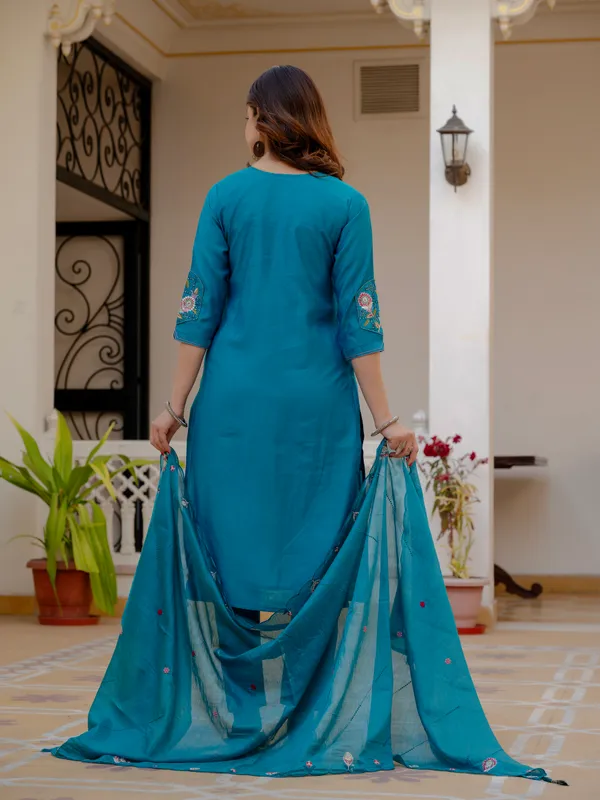 Blue_Firozi_Viscose_Embroidered_Kurta_Pant_Set_For_Women