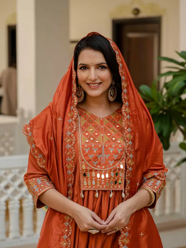 Orange_Viscose_Mirror_Work_Kurta_Pant_Set_For_Women