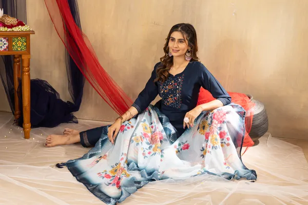 Blue_Viscose_Embroidered_Kurta_Pant_Set_For_Women