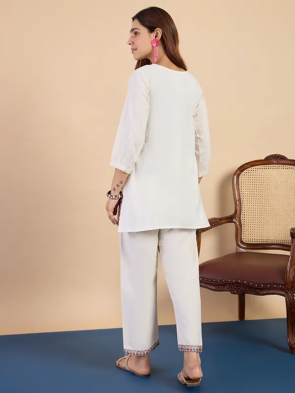 Off_White_Pure_Cotton_Designer_Embroidered_Co-Ord_Set_For_Women