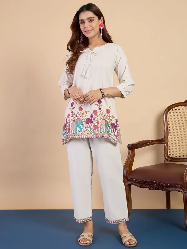 Off_White_Pure_Cotton_Designer_Embroidered_Co-Ord_Set_For_Women
