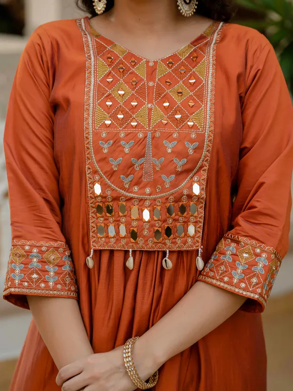 Orange_Viscose_Mirror_Work_Kurta_Pant_Set_For_Women