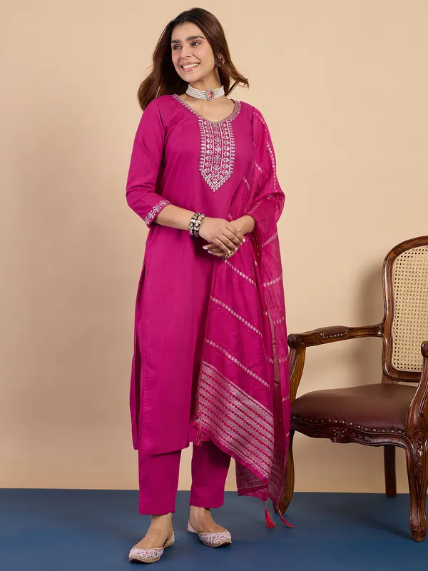Pink_Women's_Traditional_Embroidered_Kurta_Pant_Set_with_Silk_Dupatta_|_Women's_Ethnic_Wear