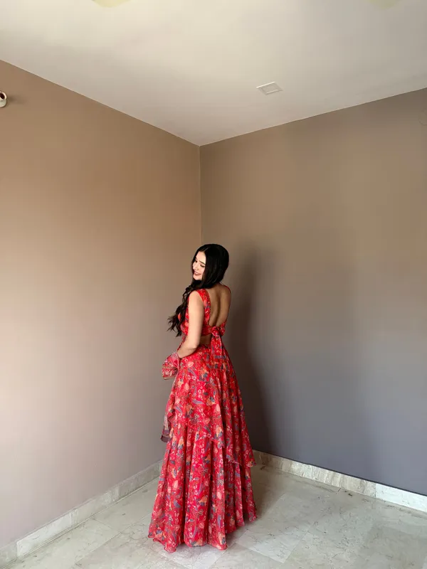 Floral_Printed_Lehenga_Set_with_Stylish_Sleeveless_Blouse_&_Designer_Dupatta