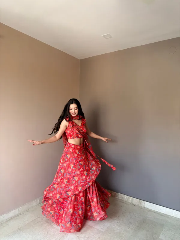 Floral_Printed_Lehenga_Set_with_Stylish_Sleeveless_Blouse_&_Designer_Dupatta