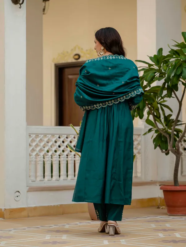 Dark_Green_Viscose_Mirror_Work_Kurta_Pant_Set_For_Women