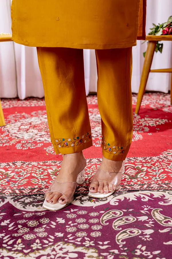 Mustard_Yellow_Viscose_Embroidered_Kurta_Pant_Set_For_Women