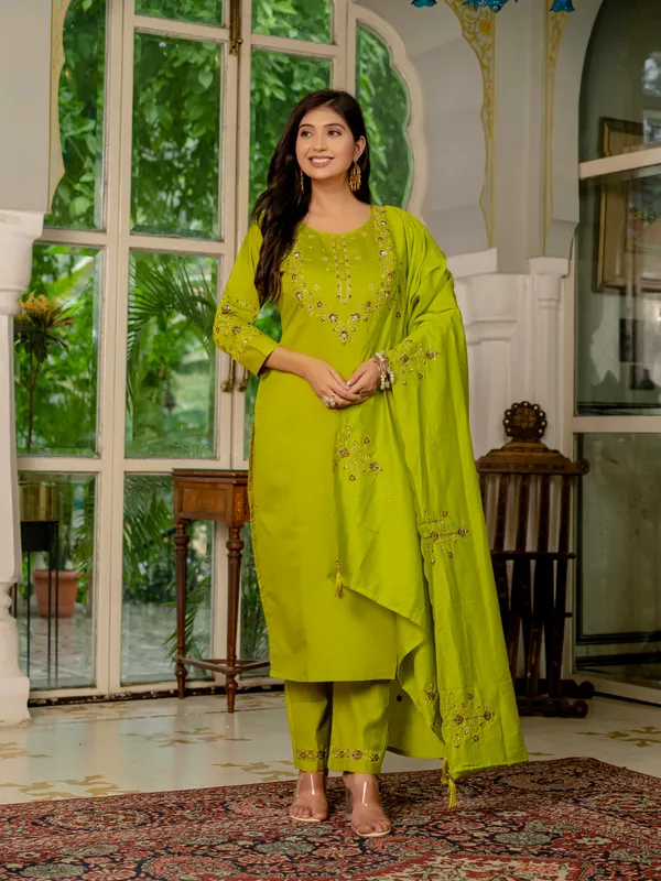 Parrot_Green_Marina_Silk_Embroidered_Kurta_Pant_Set_For_Women