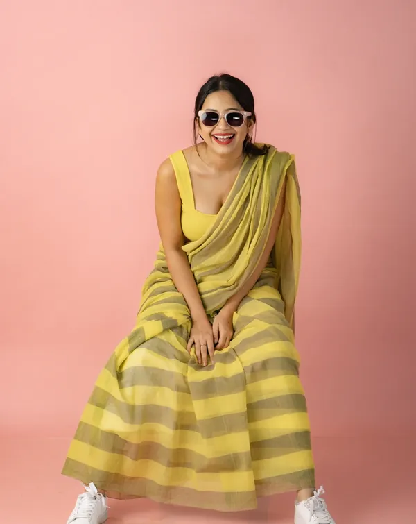 Premium_Linen_Cotton_Digital_Printed_Saree_with_Satin_Banglory_Blouse_&_Tassel_Detailing