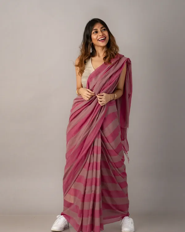 Premium_Linen_Cotton_Digital_Printed_Saree_with_Satin_Banglory_Blouse_&_Tassel_Detailing