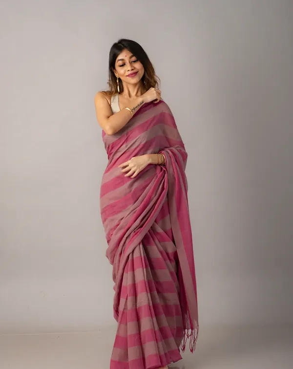 Premium_Linen_Cotton_Digital_Printed_Saree_with_Satin_Banglory_Blouse_&_Tassel_Detailing