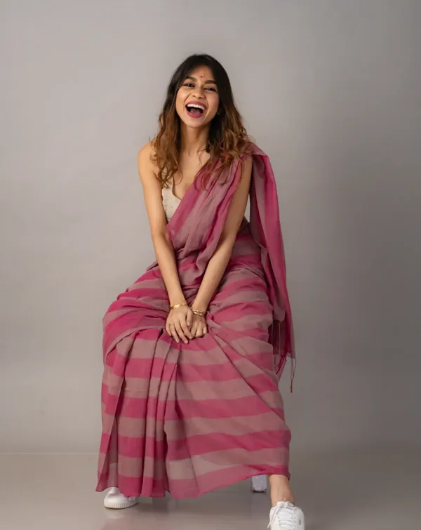 Premium_Linen_Cotton_Digital_Printed_Saree_with_Satin_Banglory_Blouse_&_Tassel_Detailing