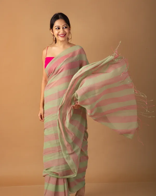 Premium_Linen_Cotton_Digital_Printed_Saree_with_Satin_Banglory_Blouse_&_Tassel_Detailing