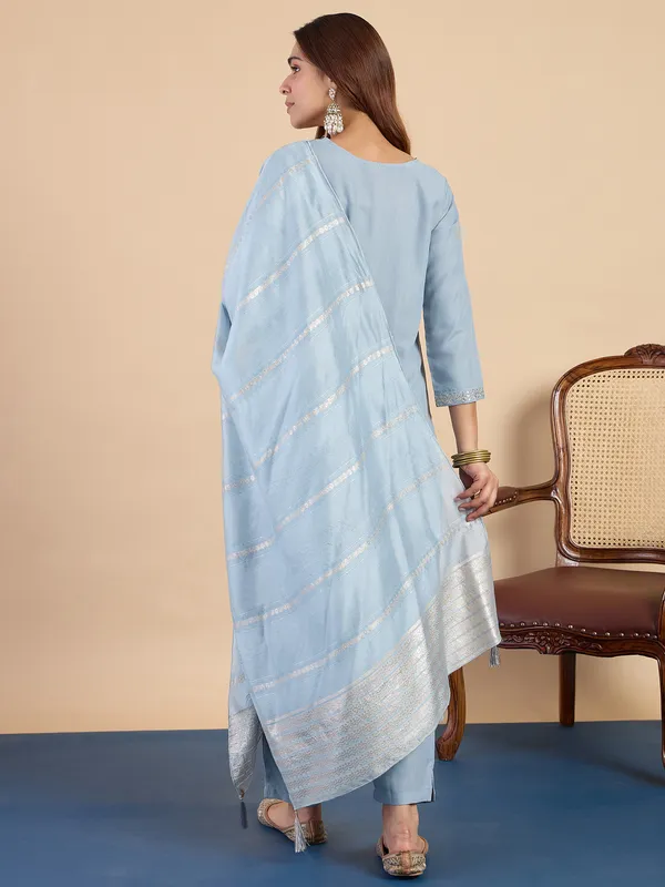 Grey_Women's_Traditional_Embroidered_Kurta_Pant_Set_with_Silk_Dupatta_|_Women's_Ethnic_Wear