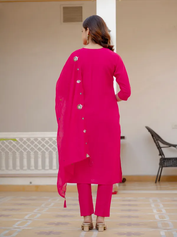 Pink_Viscose_Embroidered_Kurta_Pant_Set_For_Women