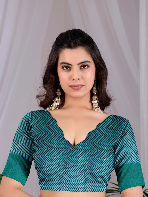 Off-White_&_Teal_Elephant_Print_Soft_Lichi_Silk_Saree_with_Woven_Border_&_Contrast_Blouse