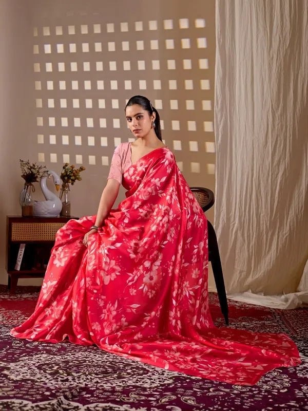 Red_Floral_Digital_Print_Soft_Satin_Georgette_Saree_with_Matching_Blouse_Piece_for_Women