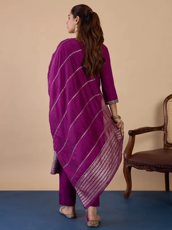 Purple_Women's_Traditional_Embroidered_Kurta_Pant_Set_with_Silk_Dupatta_|_Women's_Ethnic_Wear