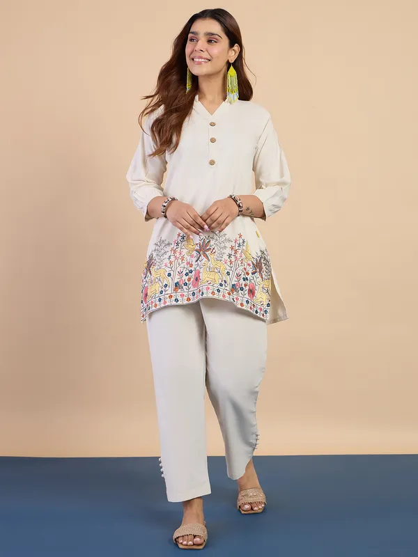 Off_White_Pure_Cotton_Designer_Embroidered_Co-Ord_Set_For_Women