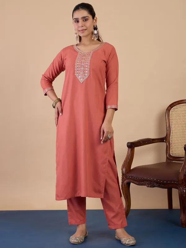 Peach_Women's_Traditional_Embroidered_Kurta_Pant_Set_with_Silk_Dupatta_|_Women's_Ethnic_Wear