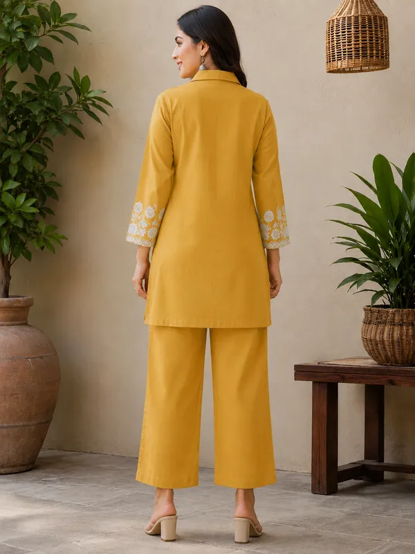 Yellow_Cotton_Jacquard_Co-Ord_Set_for_Women_|_Premium_Short_Kurti_with_Pant