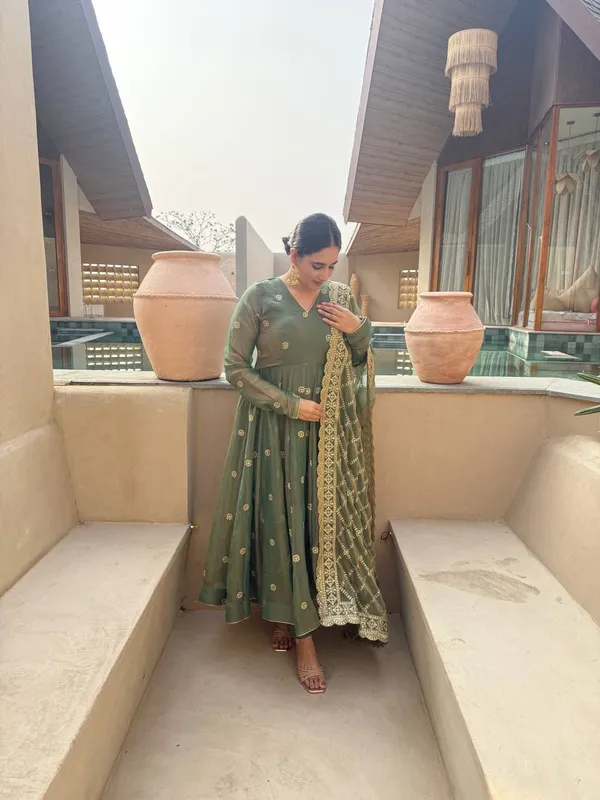 Green_Moss_Fendi_Sequin_Embroidered_Anarkali_Suit_For_Women