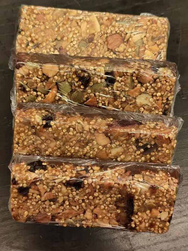 Dark_Choco_Quinoa_Healthy_Treat_-_Box_Set_Of_4