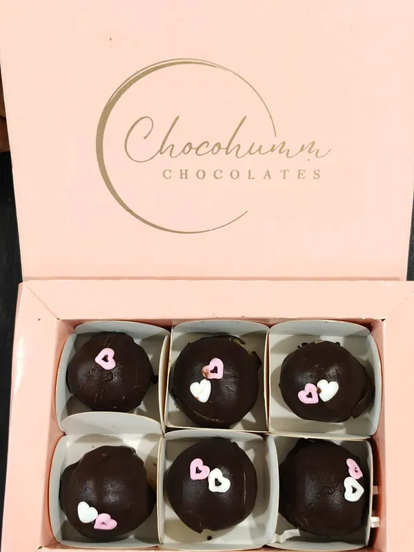 Coconut_Truffles_Gift_Box_Set_Of_6
