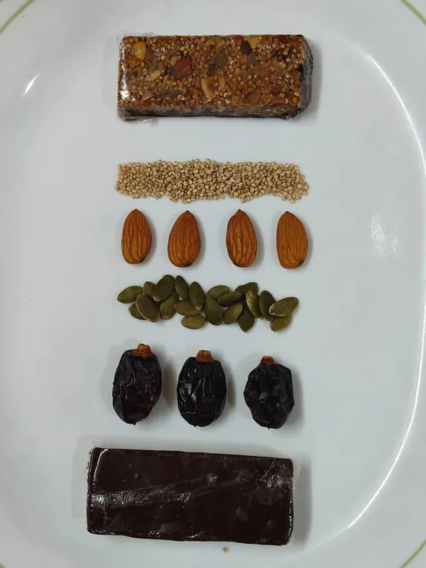 Dark_Choco_Quinoa_Healthy_Treat_-_Box_Set_Of_4
