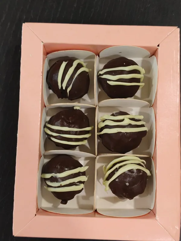 Pistachio_Truffles_-_Set_Of_6