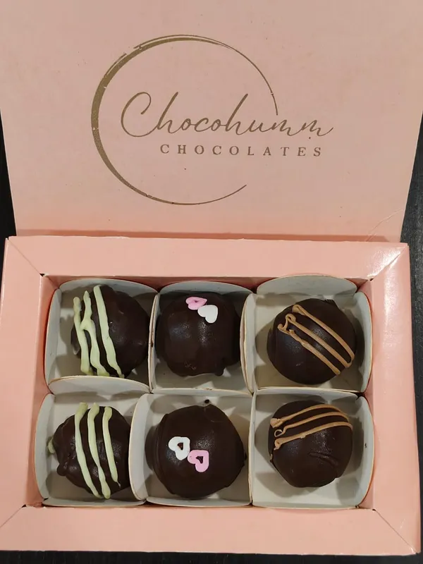 Assorted_Truffles_-_Set_Of_6_pcs