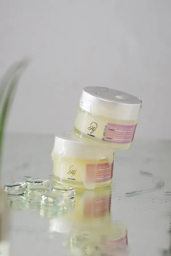 Under_Eye_Gel_Cream_With_Retinol_Caffeine_And_Multi_Peptide
