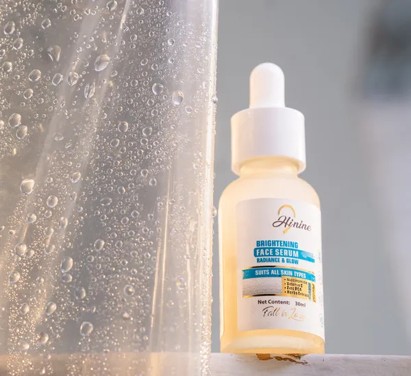 Hinine_Brightening_Face_Serum_With_Vitamin_C_Niacinamide_And_Zinc_Pca_30Ml