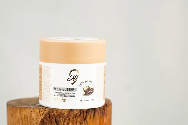 Body_Butter_With_Shea_Butter_And_Cocoa_Butter