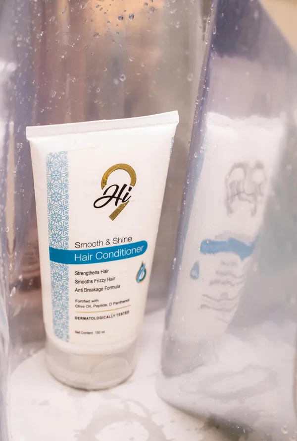 Smooth_And_Shine_Hair_Conditioner_With_Olive_Oil_Peptide_And_D-Panthenol