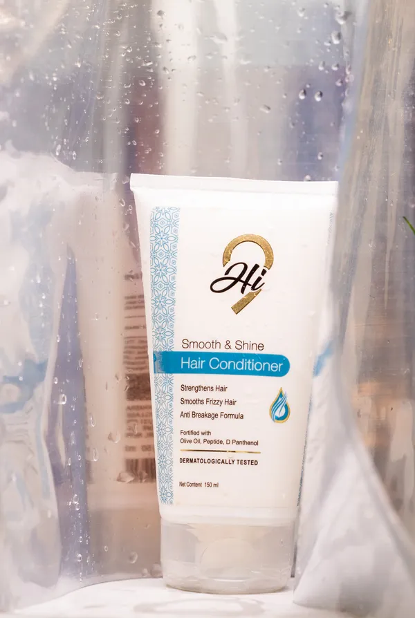 Smooth_And_Shine_Hair_Conditioner_With_Olive_Oil_Peptide_And_D-Panthenol