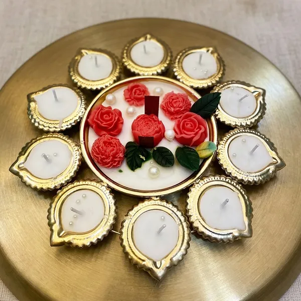 Golden_Decorative_Diya_Tealight_Holder_With_Red_Roses